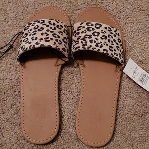 Leopard print strap sandals